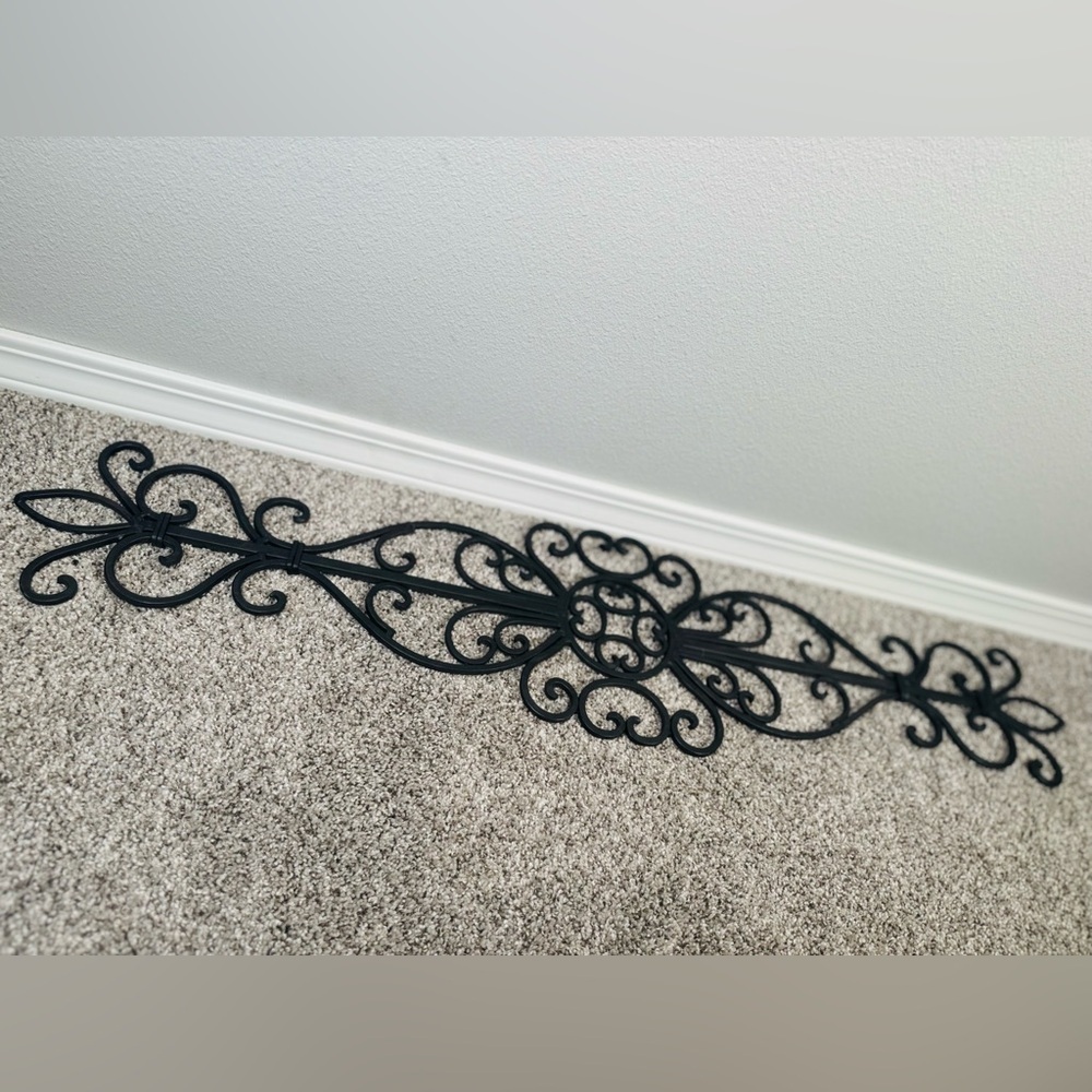 Beautiful Wrought Iron Metal Wall Decor Shabby Chic Home Drapery Crown LARGE - Picture 3 of 6